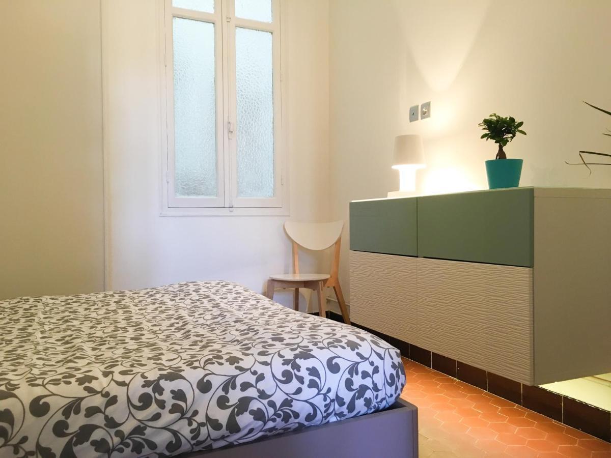 Your Home In Marseille*** Стая снимка